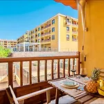 Sun, Relax, 1ch, Heated Pool Access Apartment