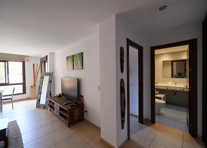 Sun, Relax, 1ch, Heated Pool Access